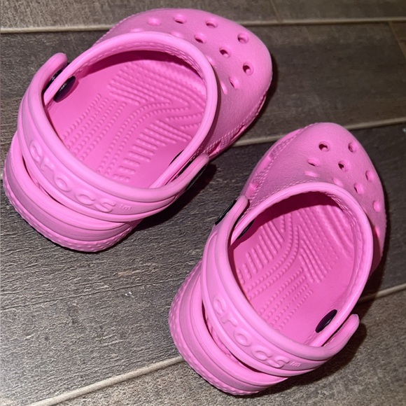 Infant Crocs - Picture 2 of 3